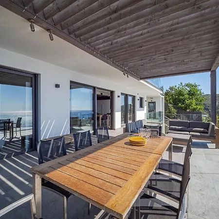 Holiday home In Roses With Heating