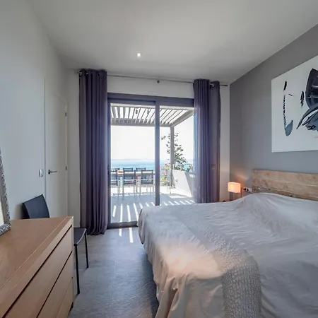 In Roses With Heating Holiday home *