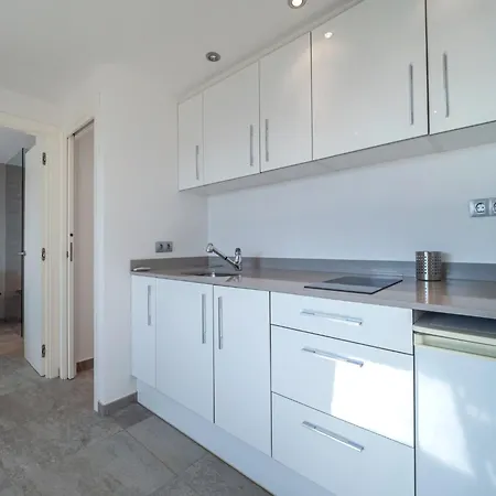 Holiday home In Roses With Heating Montjoi