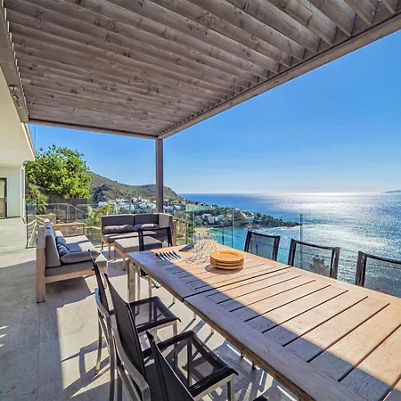 Holiday home In Roses With Heating