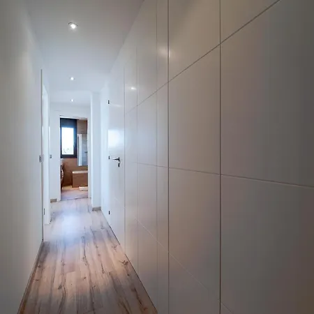 House In Roses Near Canyelles Montjoi