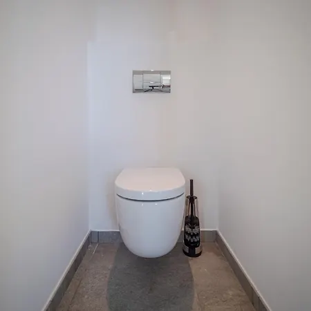 House In Roses Near Canyelles 펜션 *