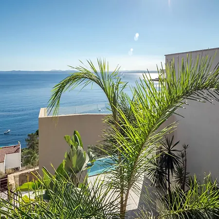 House In Roses Near Canyelles 펜션 Montjoi